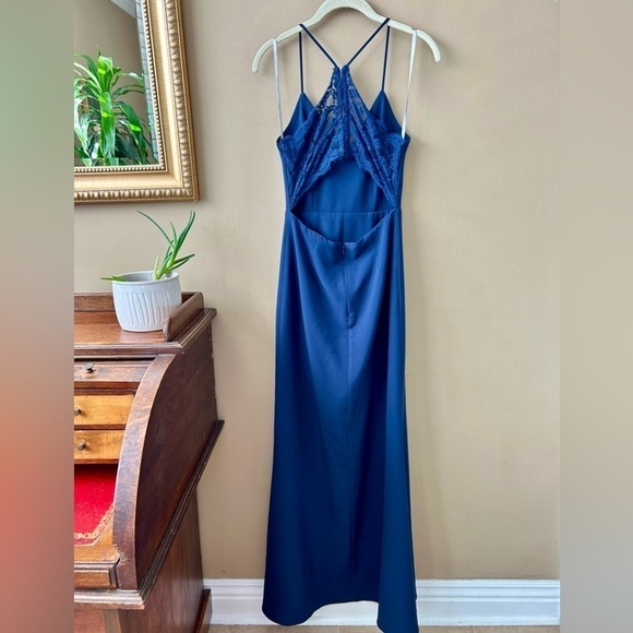Lovers and Friends Helena Gown in Navy Lace Open Back V-Neck Slit Sleeveless 2 - Picture 6 of 13